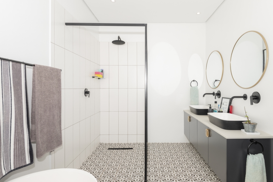 5 Bedroom Property for Sale in Myburgh Park Western Cape